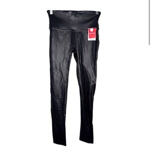 SPANX black faux leather leggings! NWT! Size Medium Petite 🖤🖤🖤